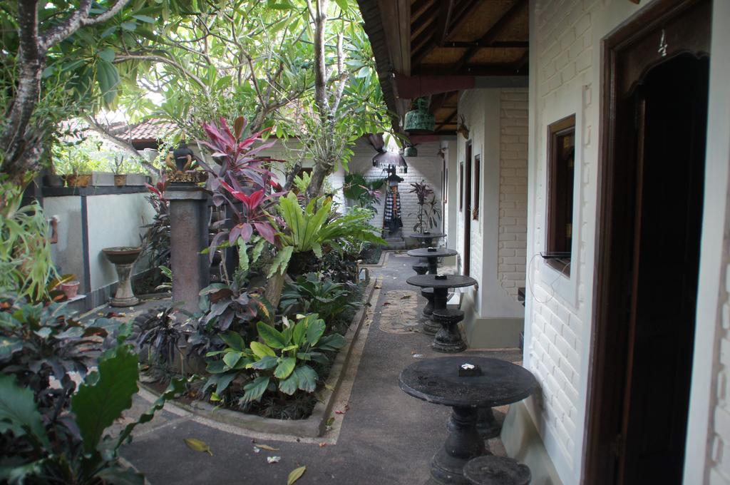 New Danas Canggu Guest House เกอโรโบกัน ภายนอก รูปภาพ