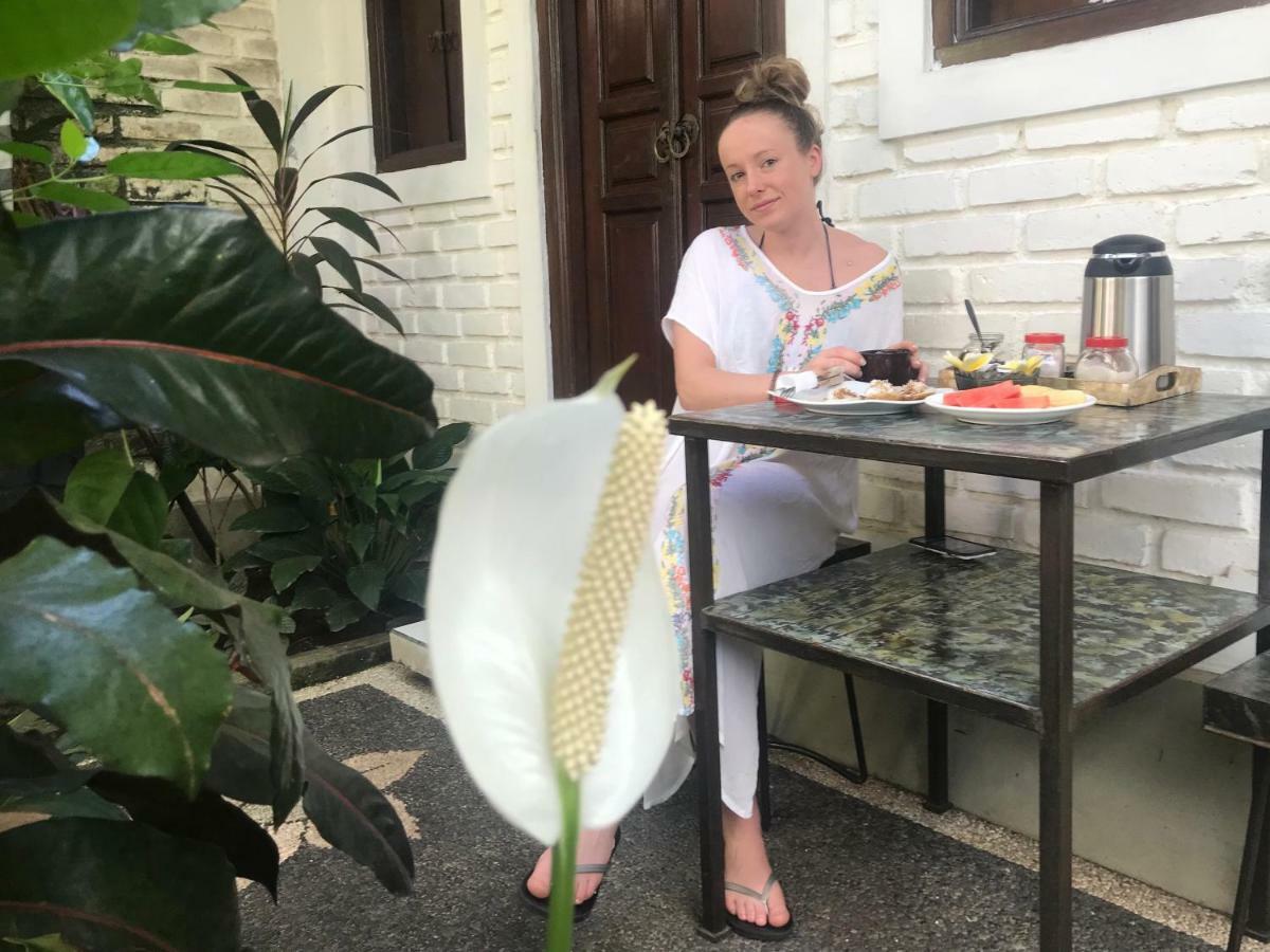 New Danas Canggu Guest House เกอโรโบกัน ภายนอก รูปภาพ